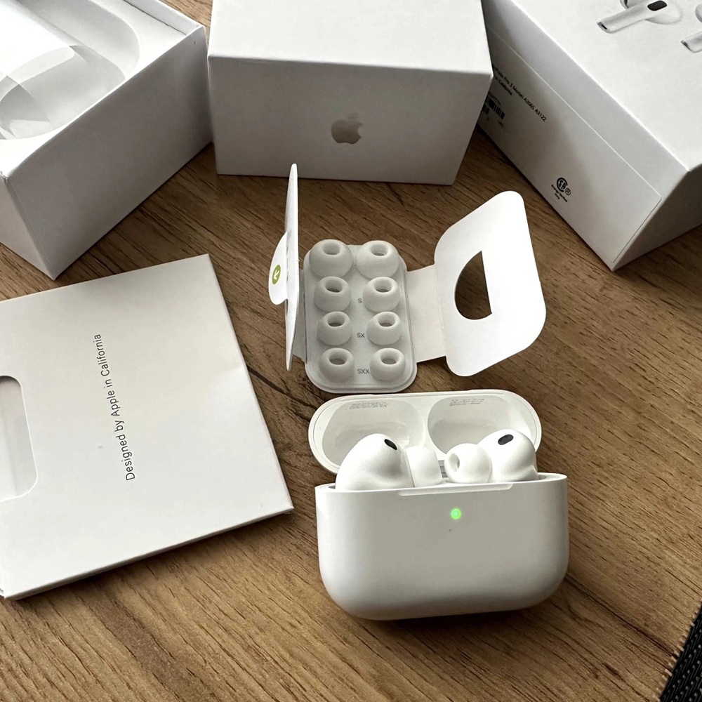 Apple AirPods with Charging Case - White